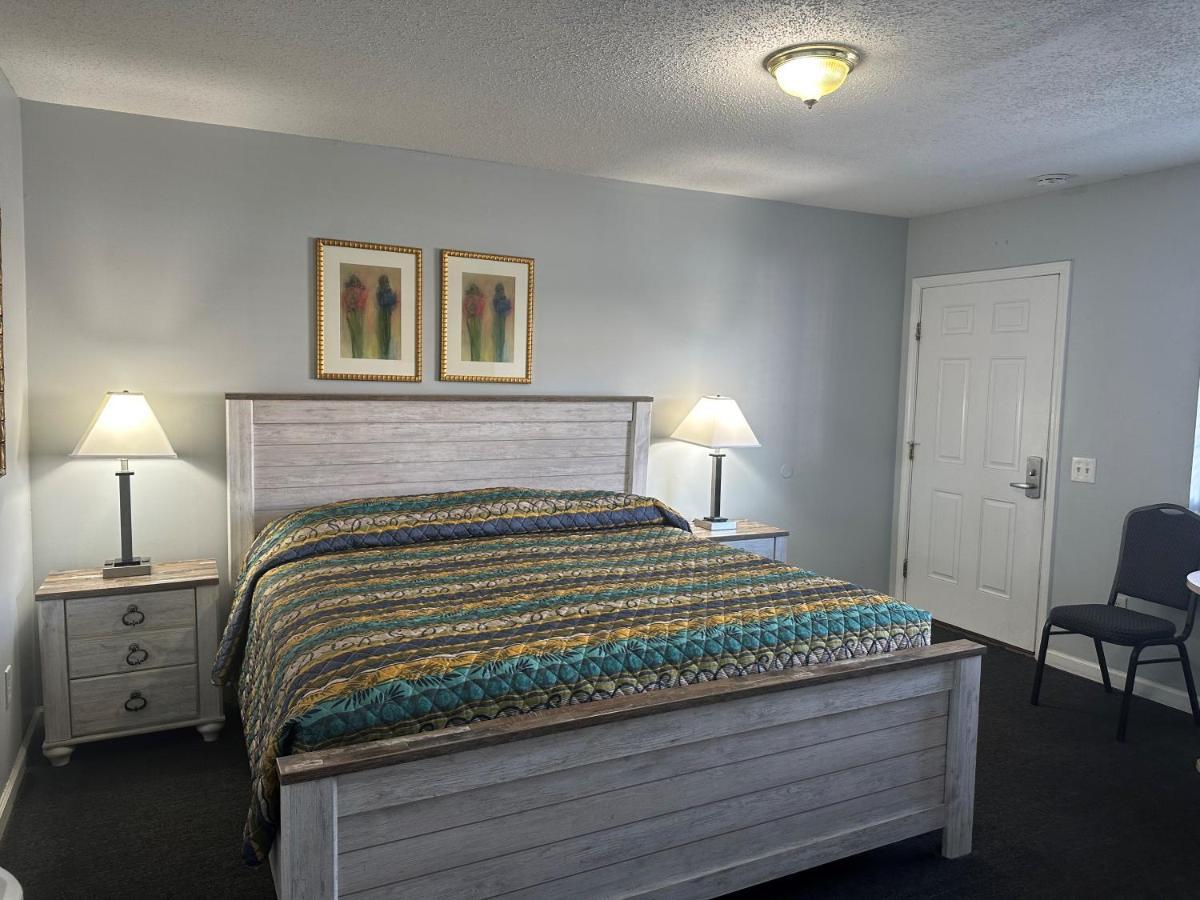 Motel Pirates Cove à Carolina Beach Extérieur photo