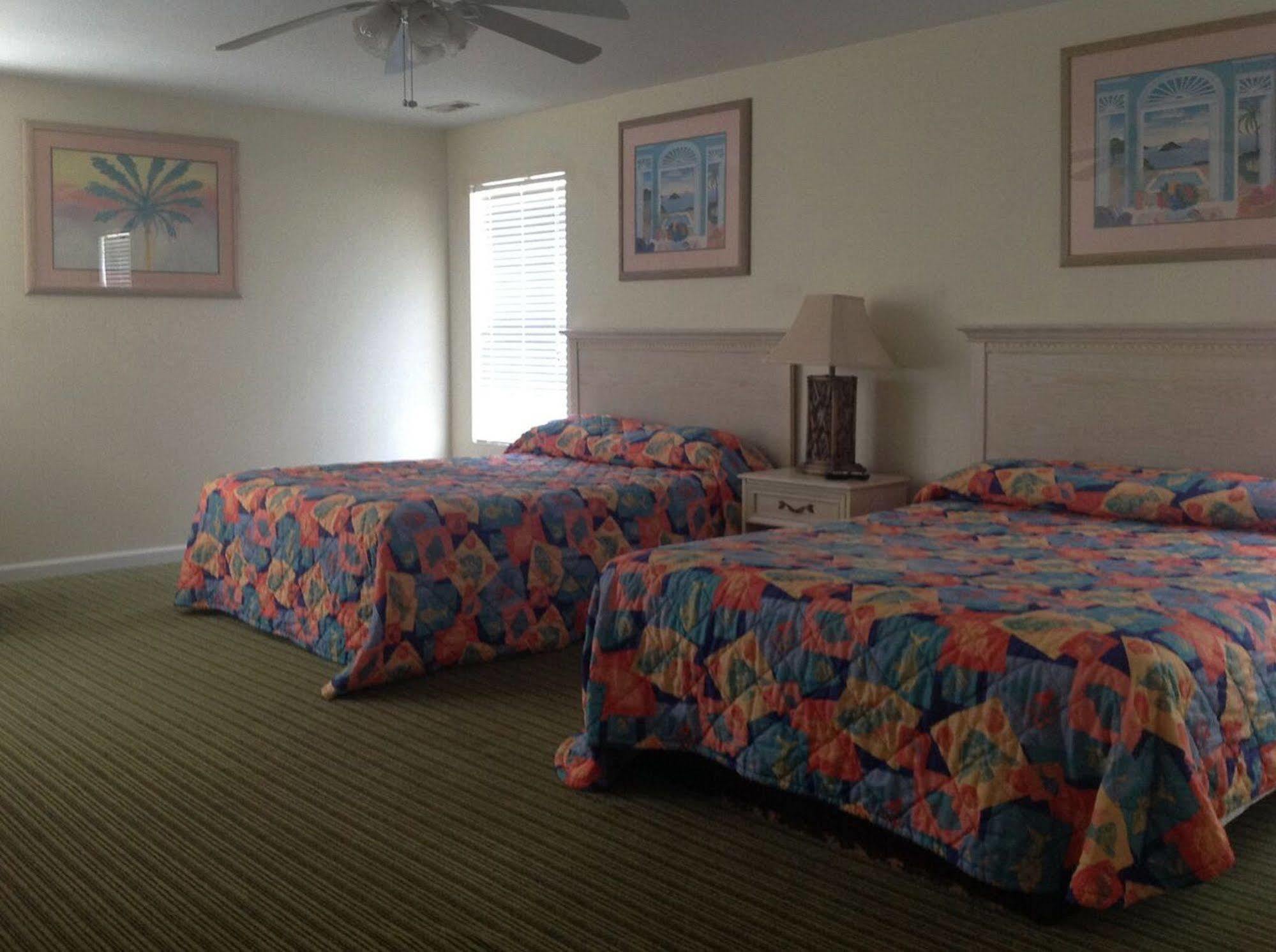 Motel Pirates Cove à Carolina Beach Extérieur photo