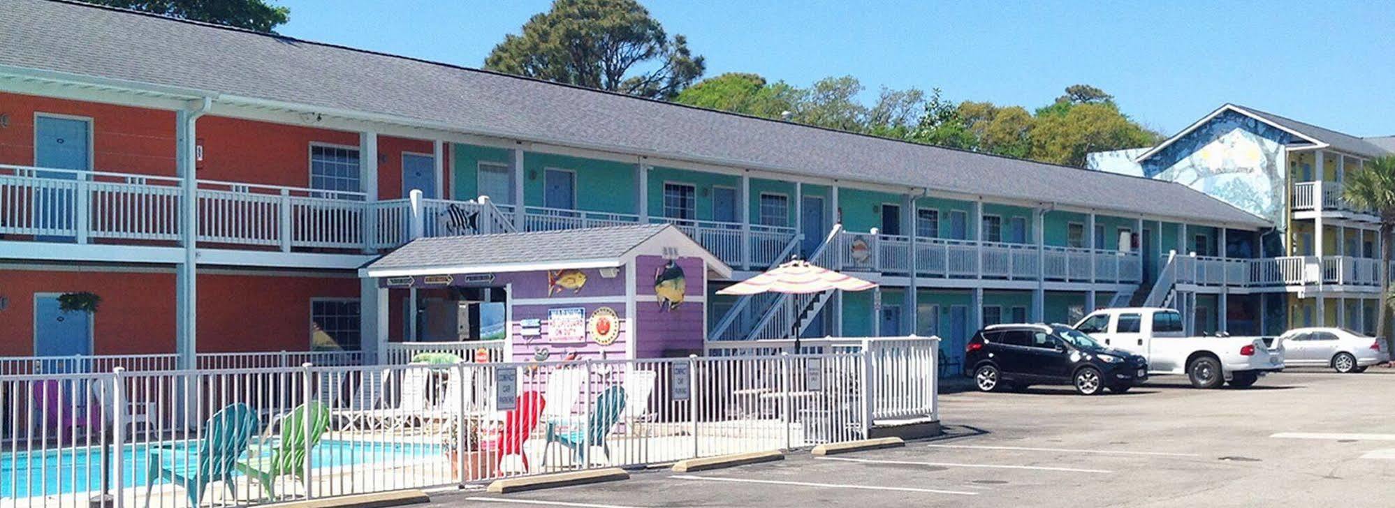 Motel Pirates Cove à Carolina Beach Extérieur photo